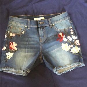 Boston Proper Floral Embroidered Shorts Size 4